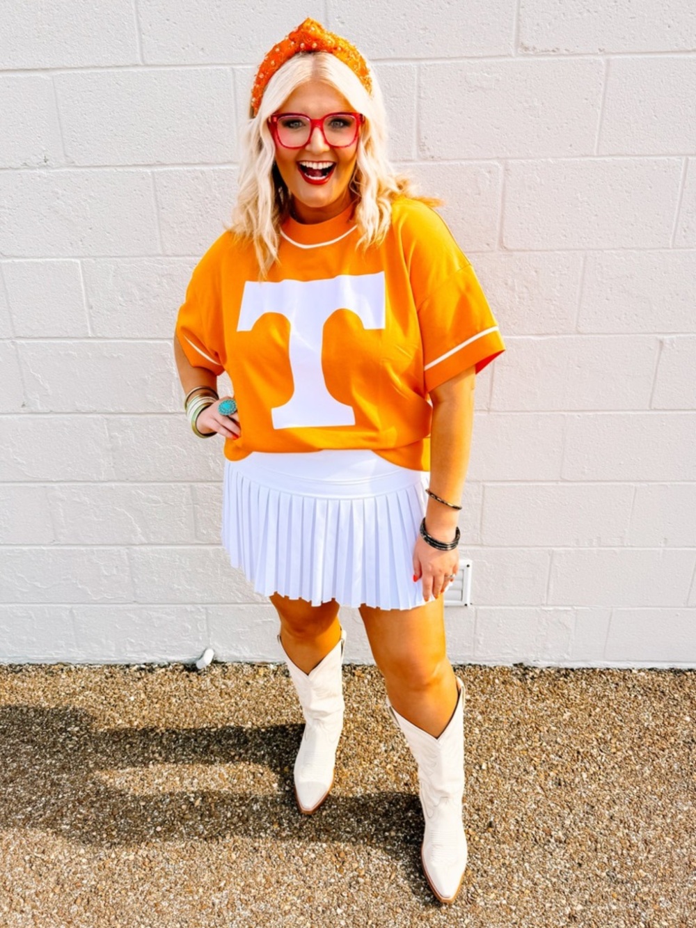 University of Tennessee T Orange Short Sleeve Sweatshirt/ish feeling Top - Picture 14 of 15
